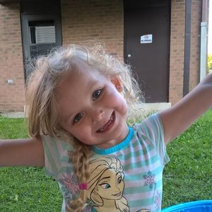 Meet your Posher, Danielle